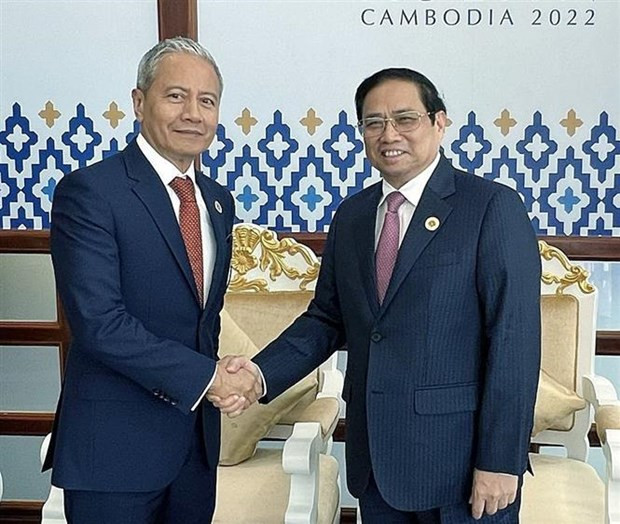 PM meets Thai counterpart, Malaysian lower house speaker in Phnom Penh hinh anh 2