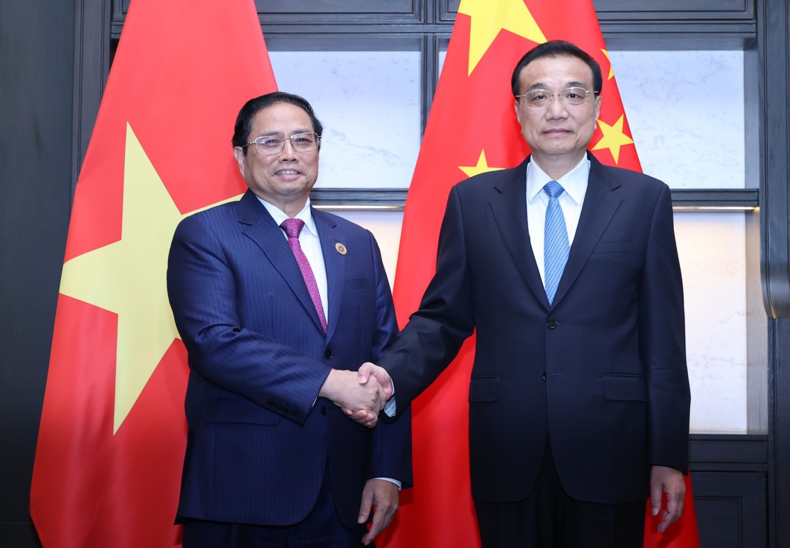 Thủ tướng Phạm Minh Chính hội kiến Thủ tướng Trung Quốc Lý Khắc Cường