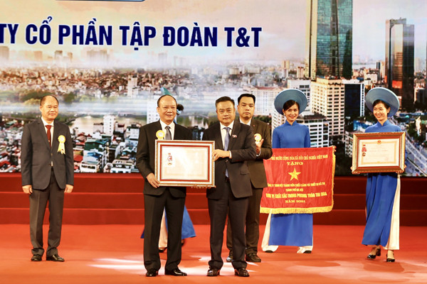T&T Group được vinh danh trong hoạt động kinh doanh và công tác an sinh xã hội