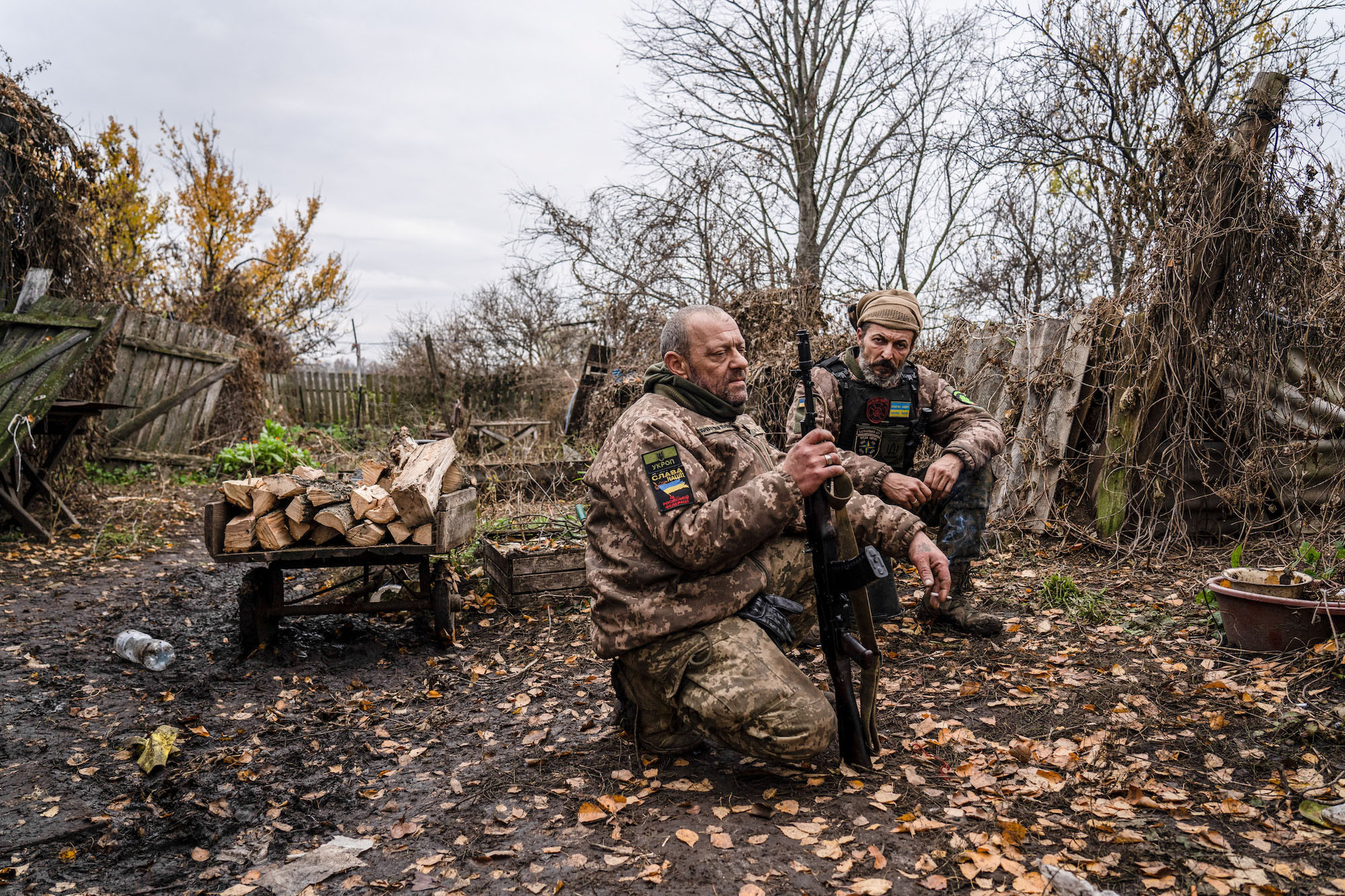 Dân Kherson vui mừng Nga rút quân, giao tranh dữ dội ở đông Ukraine