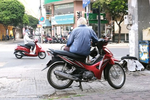 Hàng loạt lái xe ôm mất tích và sự bất thường của tay nghiện ma túy - 1