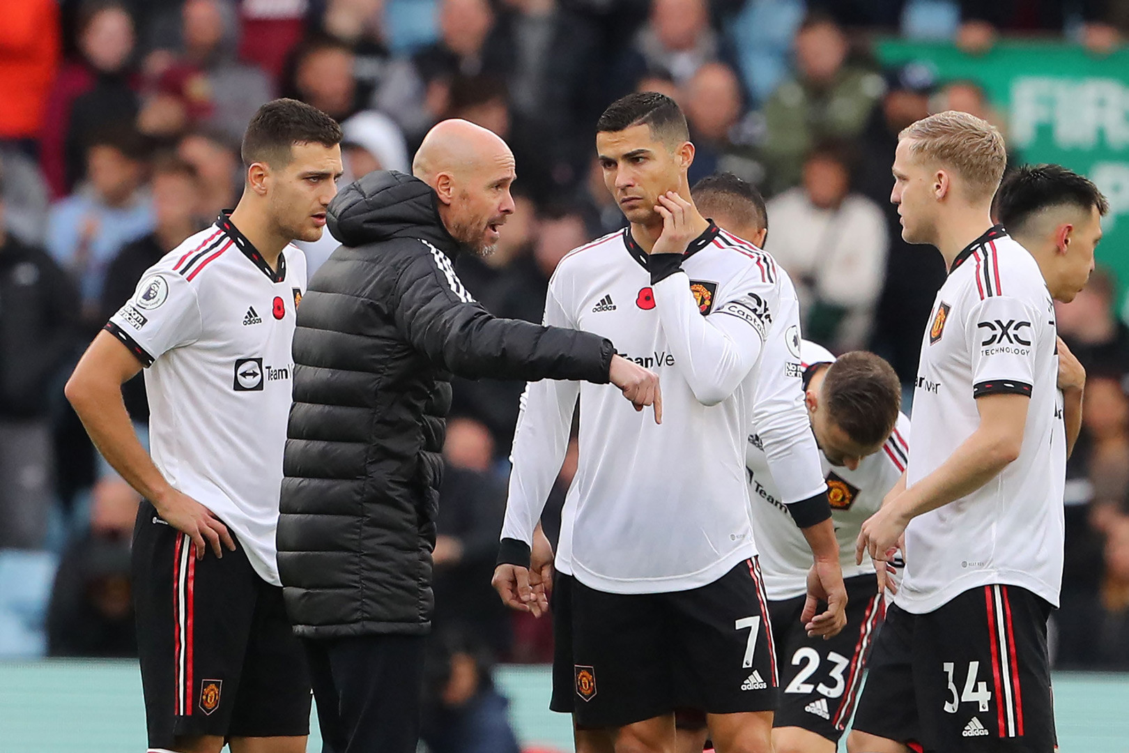 MU đấu Fulham: MU và vấn đề Ronaldo