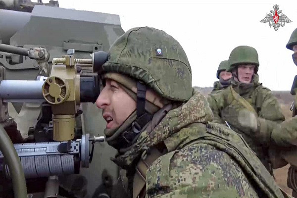 Nga tung ảnh huấn luyện binh lính, Ukraine kêu gọi ASEAN cùng ngăn chặn nạn đói