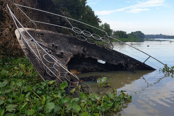 Hiện trường vụ du thuyền tiền tỷ cháy rụi, chìm trên sông Sài Gòn