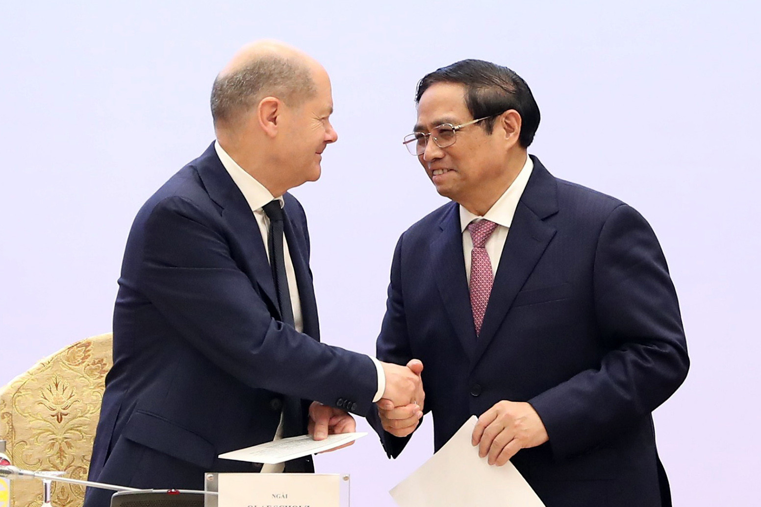 Thủ tướng Việt Nam và Đức 'trải thảm đỏ' mời doanh nghiệp hai nước hợp tác