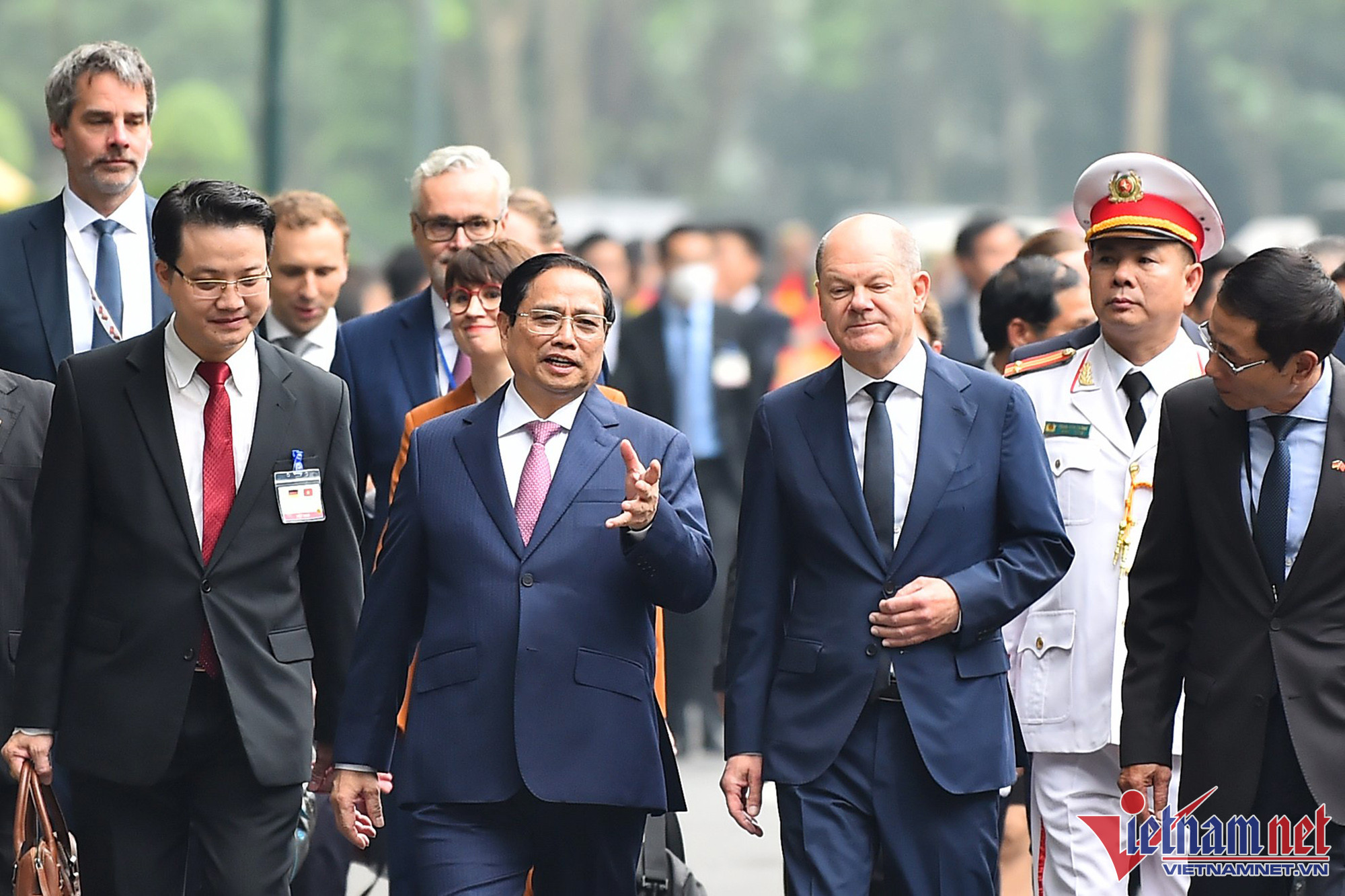 Thủ tướng Phạm Minh Chính chủ trì lễ đón Thủ tướng Đức Olaf Scholz