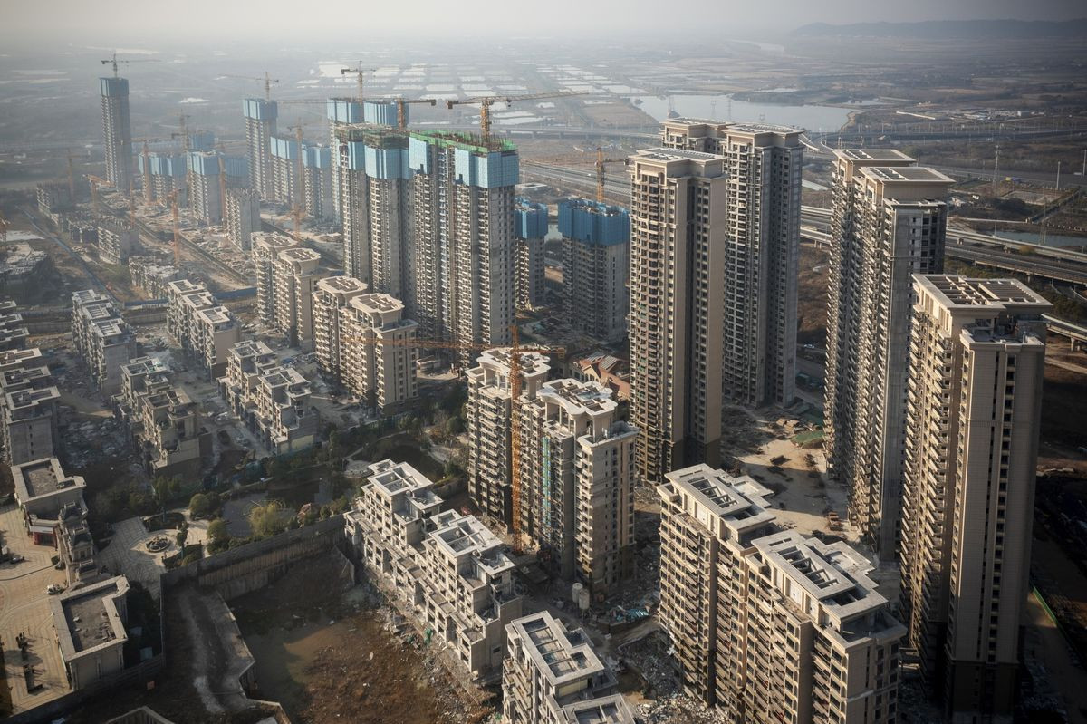 Trung Quốc bơm tiền giải cứu bất động sản trên diện rộng