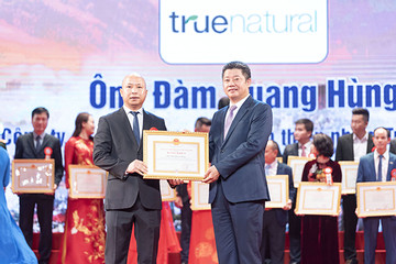 Tổng Giám đốc Thingo Group nhận bằng khen của UBND TP.Hà Nội
