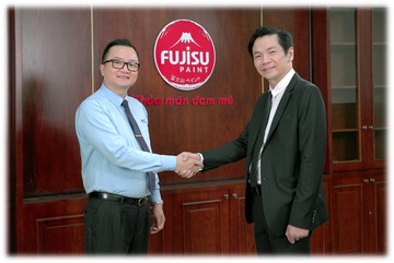 NSND Trung Anh đồng hành chiến dịch ‘Về nhà ăn Tết cùng sơn Fujisu’