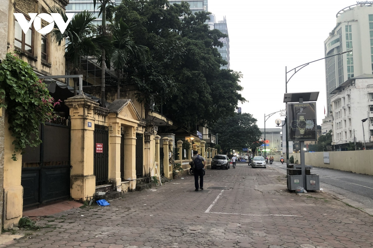 hinh anh nhung biet thu co vi tri dac dia cua chu tich aic tren pho cu ha noi hinh anh 9