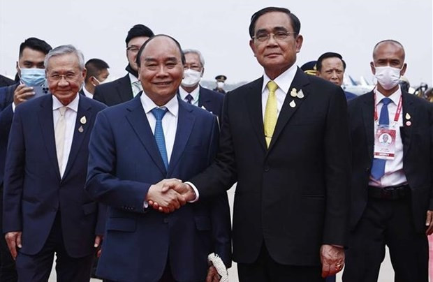 President Starts Thailand Visit Attendance In Apec Economic Leaders