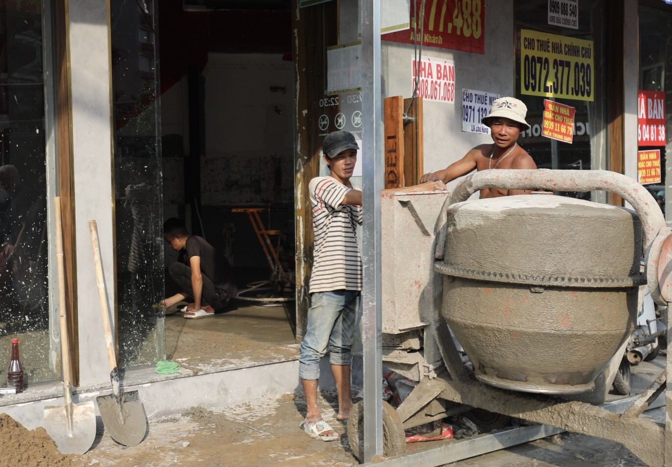 mat bang trung tam anh 10