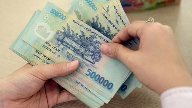 Trình Quốc hội điều chỉnh tăng mức lương cơ sở 20,8%