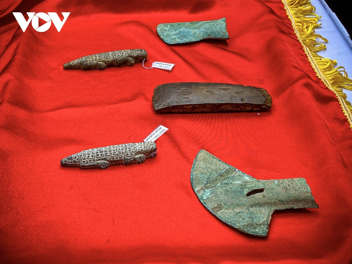 10 artifacts returned to vietnam from the us picture 3