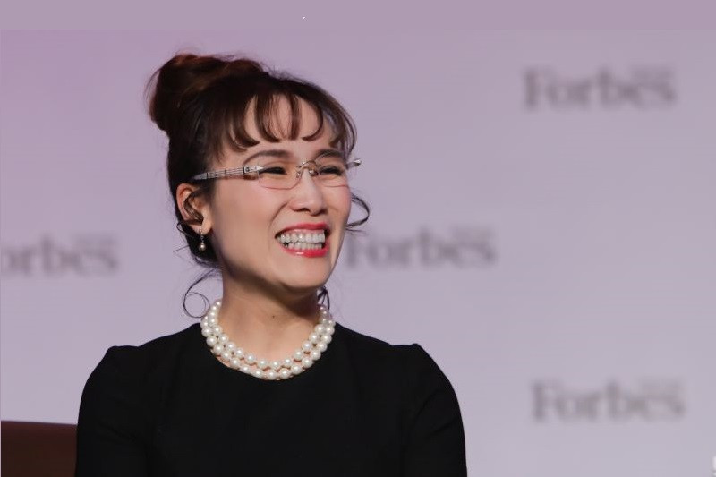 Billionaire Phuong Thao gets VND200 million in wages from Vietjet