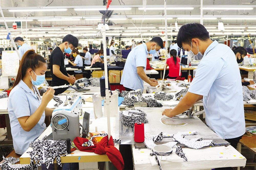 Local groups stuttering amid drop in new orders