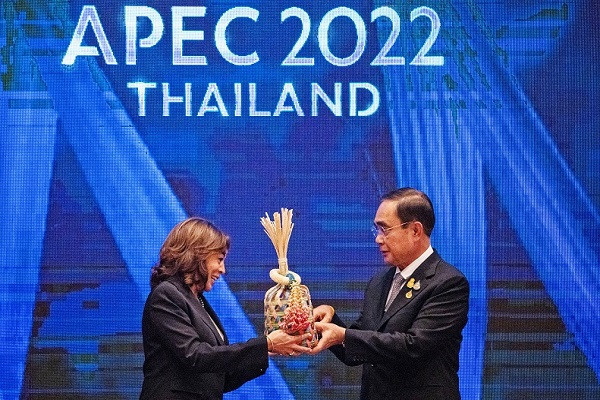 APEC phản đối cuộc xung đột Ukraine, ông Putin triệu tập họp Hội đồng An ninh Quốc gia