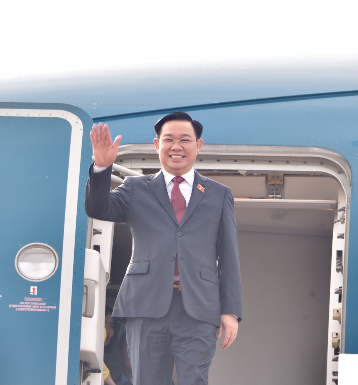 chu tich quoc hoi den pnompenh, bat dau tham chinh thuc vuong quoc campuchia hinh anh 1