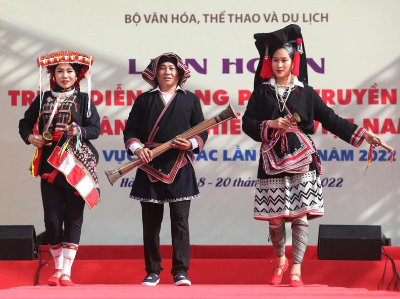 Unique costumes of ethnic minority groups in Vietnam ảnh 21