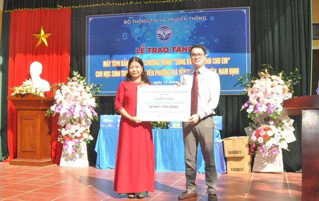 Nam Định tập trung nguồn lực phát triển xã hội số