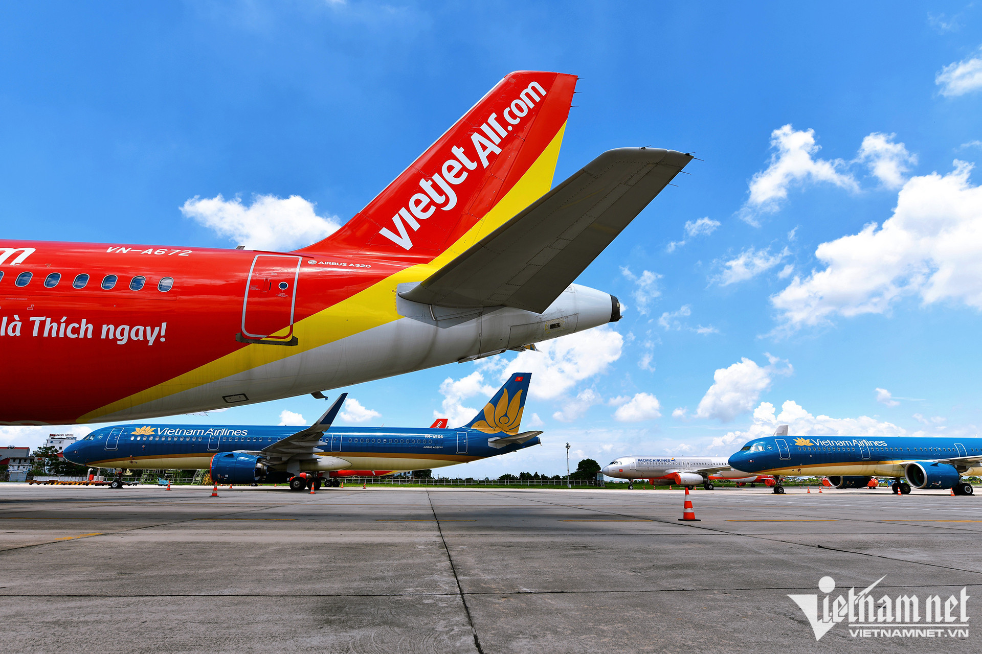 Vietjet reports profit, Vietnam Airlines sees losses drop