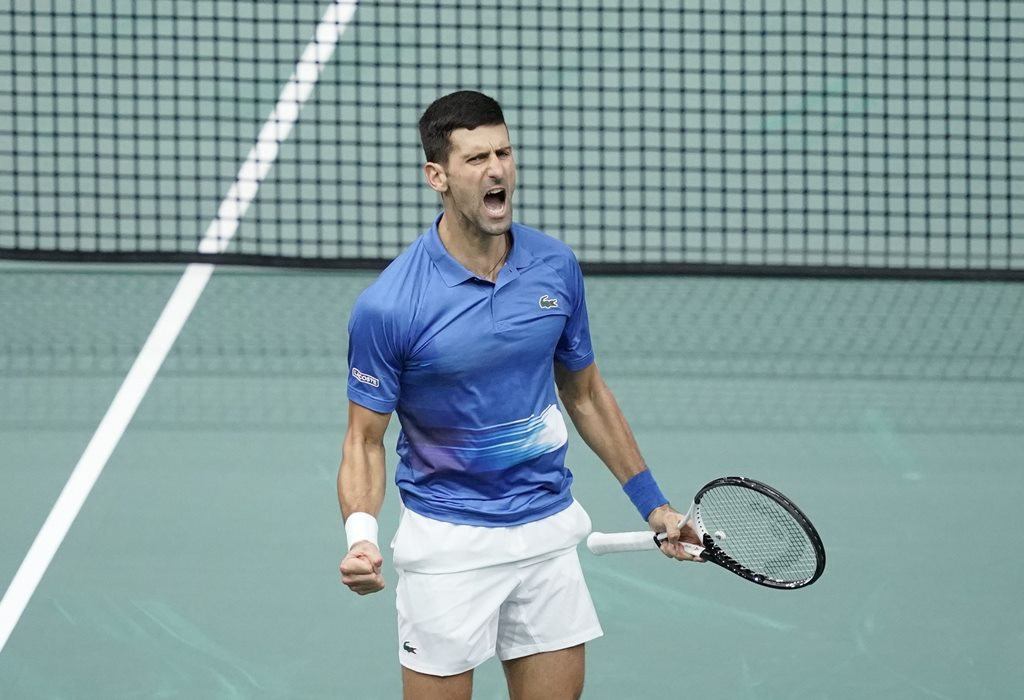 Djokovic ra quân thuận lợi tại Paris Masters 2022