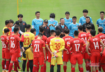 'HLV Park Hang Seo có lý khi gọi Văn Toản, Đức Chinh'