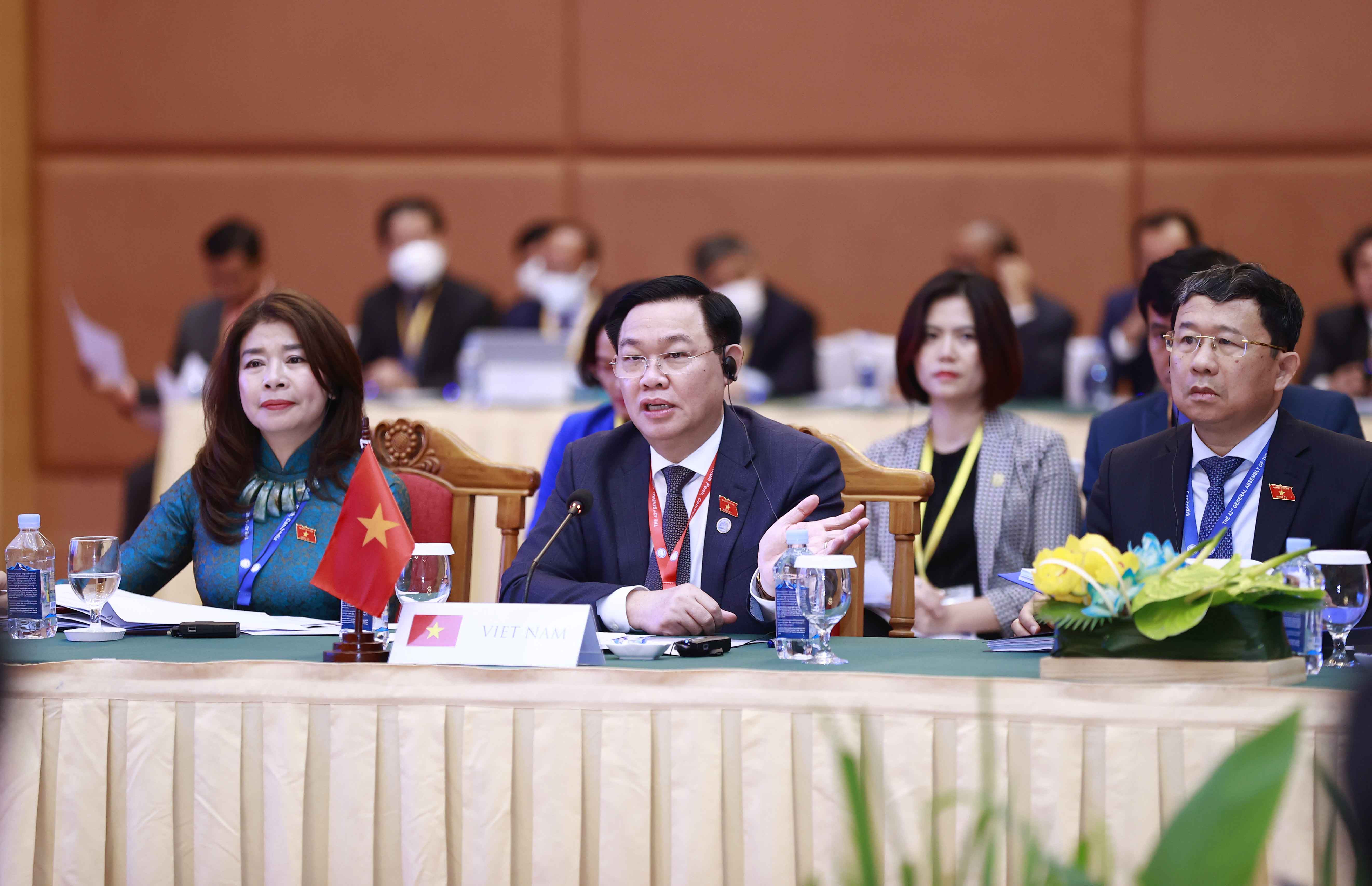 Chủ tịch Quốc hội Vương Đình Huệ dự phiên họp BCH Đại hội đồng AIPA - 43