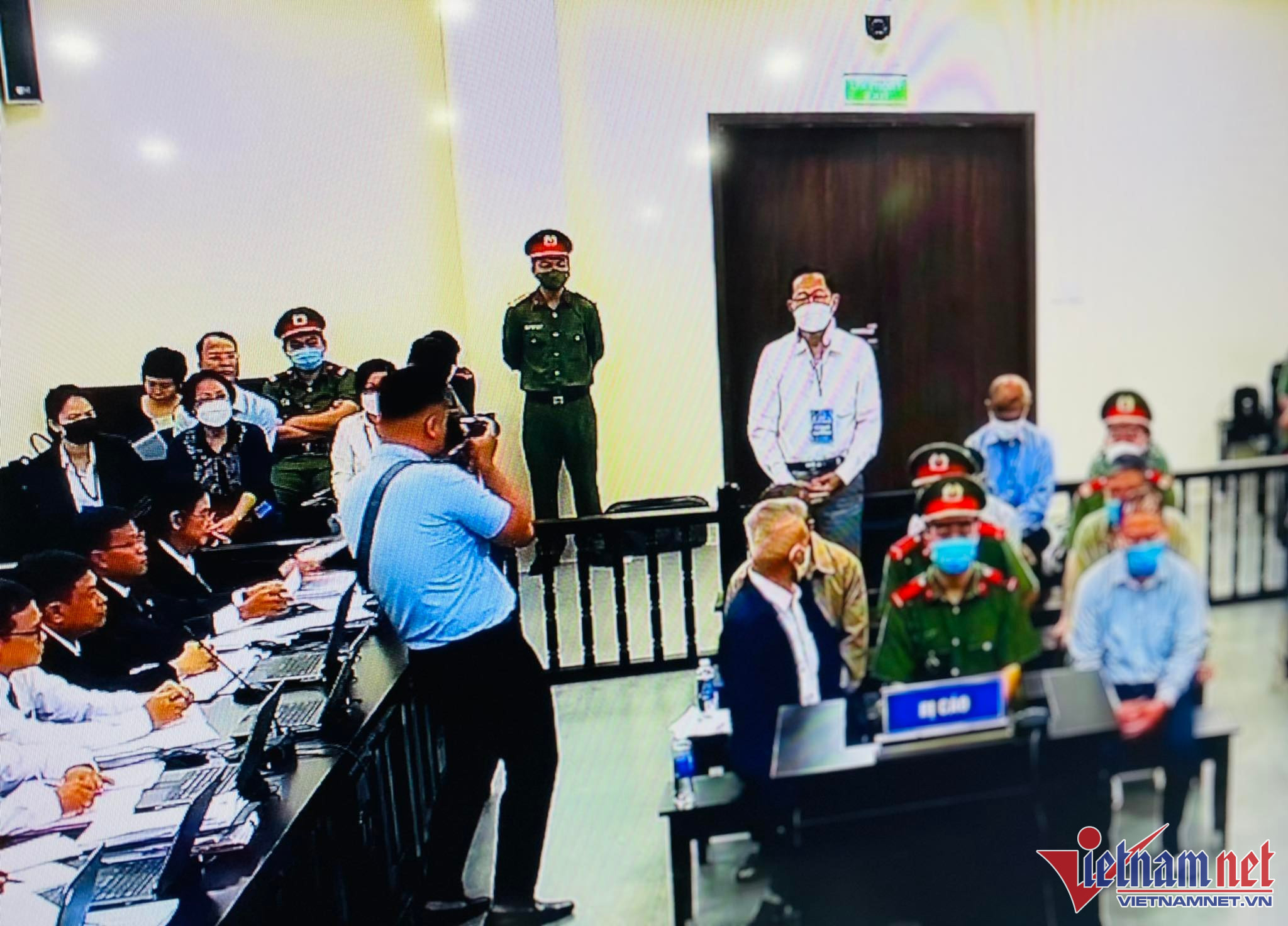 Hôm nay, xét xử cựu Thứ trưởng Bộ Y tế Cao Minh Quang và đồng phạm