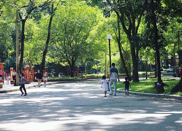 Hanoi speeds up construction of nine new parks