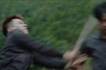 'Mẹ rơm' tập 13: Hồng bị bắt cóc, Mô bị đánh nhiều nhát vào đầu