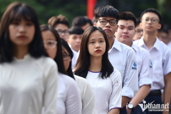 Hỏi là việc đầu tiên của học