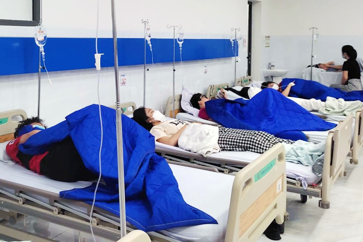 Hàng trăm HS nhập viện ở Nha Trang, 1 em tử vong: Bộ GD-ĐT sẽ có phương án xử lý