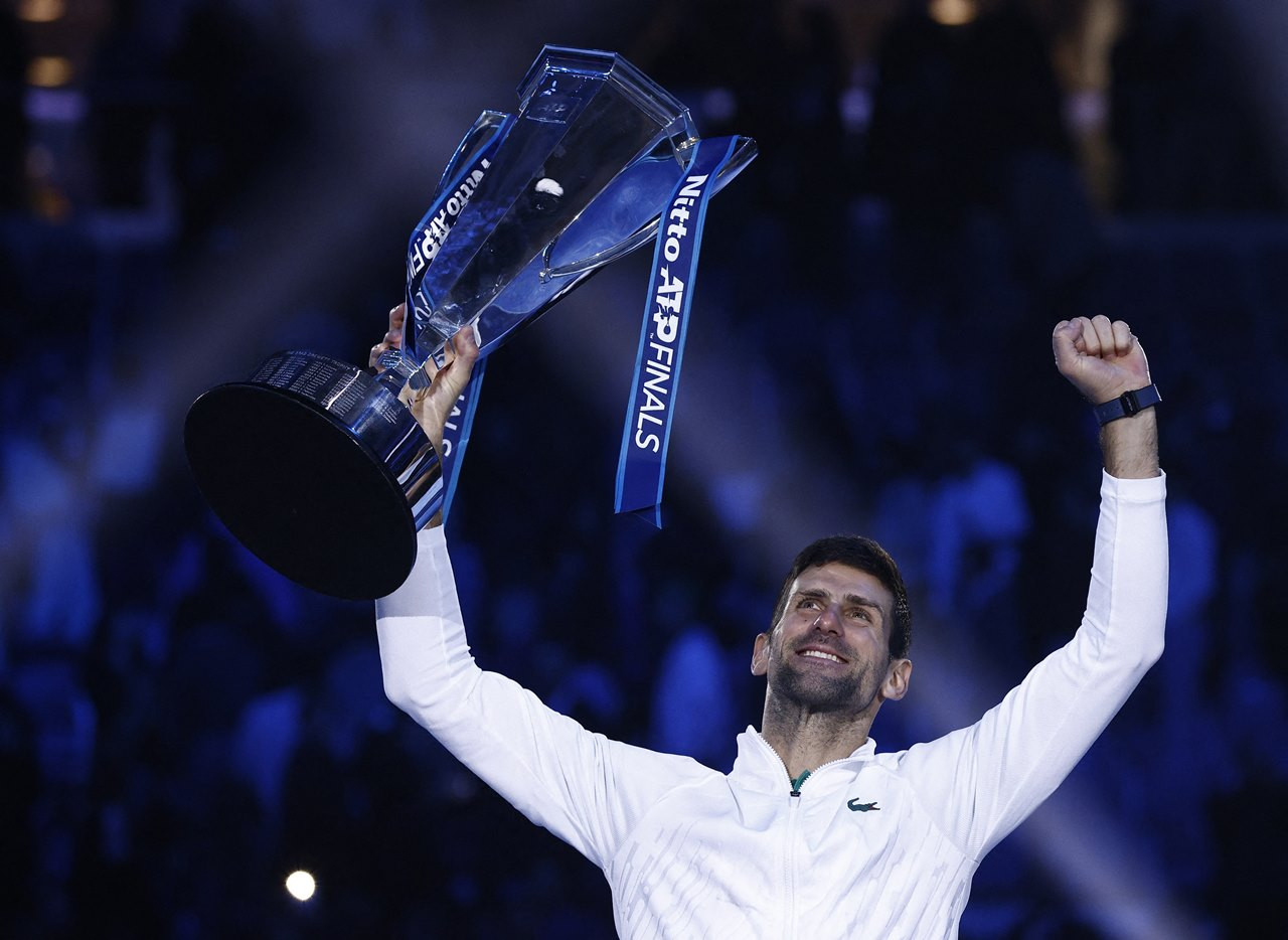 Djokovic san bằng kỷ lục 6 lần vô địch ATP Finals của Federer