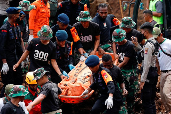 Hơn 250 người thiệt mạng, nhân chứng kể về mất mát trong động đất ở Indonesia