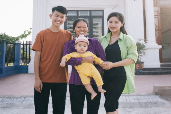 Chàng trai Thái Nguyên 8 năm tích góp tiền xây biệt thự tặng mẹ