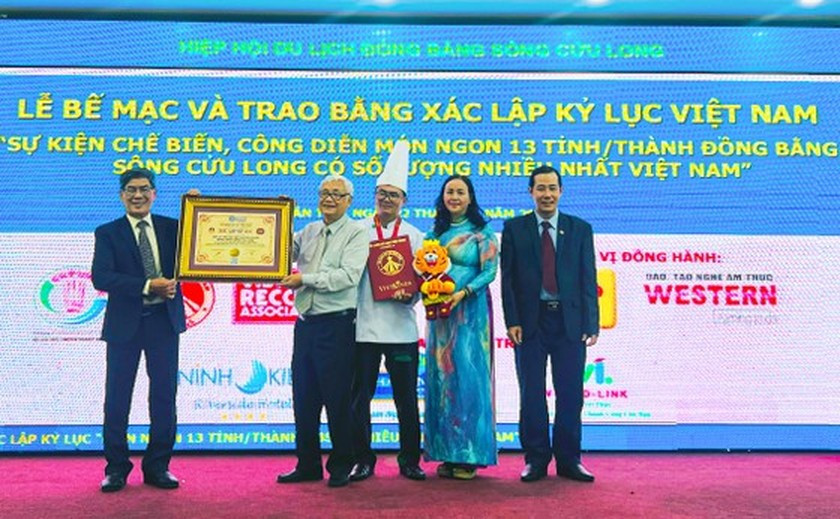 Cooking show with largest amount of dishes of Mekong Delta recognized ảnh 1