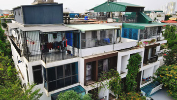 Khu biệt thự hiện đại ở Hà Nội chằng chịt 'chuồng cọp'