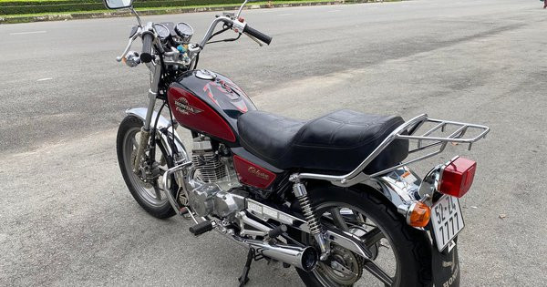 Honda CM125T nguyên “zin” biển tứ quý 7, khách trả hơn 300 triệu mà chủ chưa bán