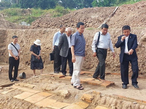 New architectural vestiges found in ancient Thang Long Citadel