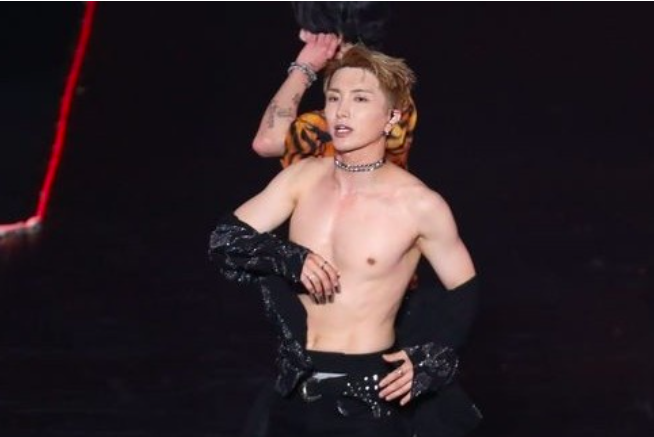 Khán giả ngất xỉu trong đêm nhạc của Super Junior