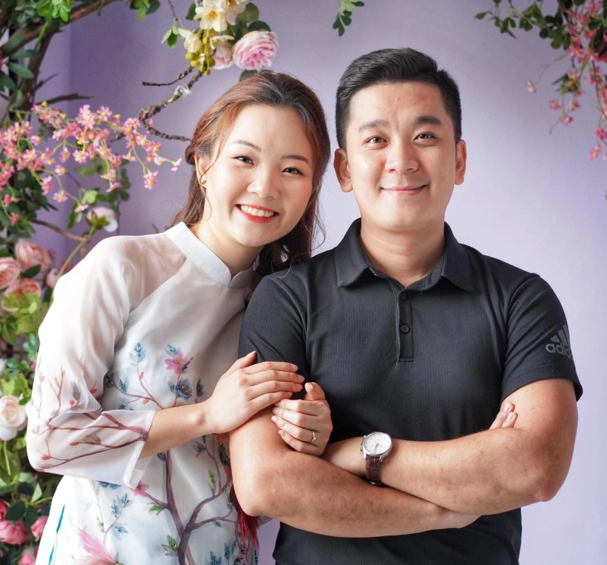 Chuyện tình sét đánh từ yêu đến cưới chỉ 3 tháng của cô gái Hà Nội