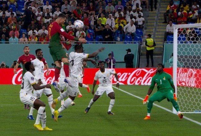 Dàn siêu xe của các ngôi sao dự World Cup 2022 ảnh 5