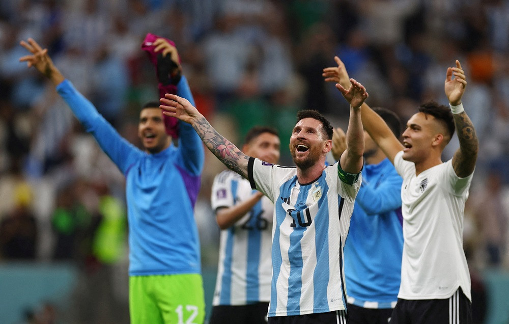 Thắng Mexico, Messi và đồng đội ăn mừng như vô địch World Cup