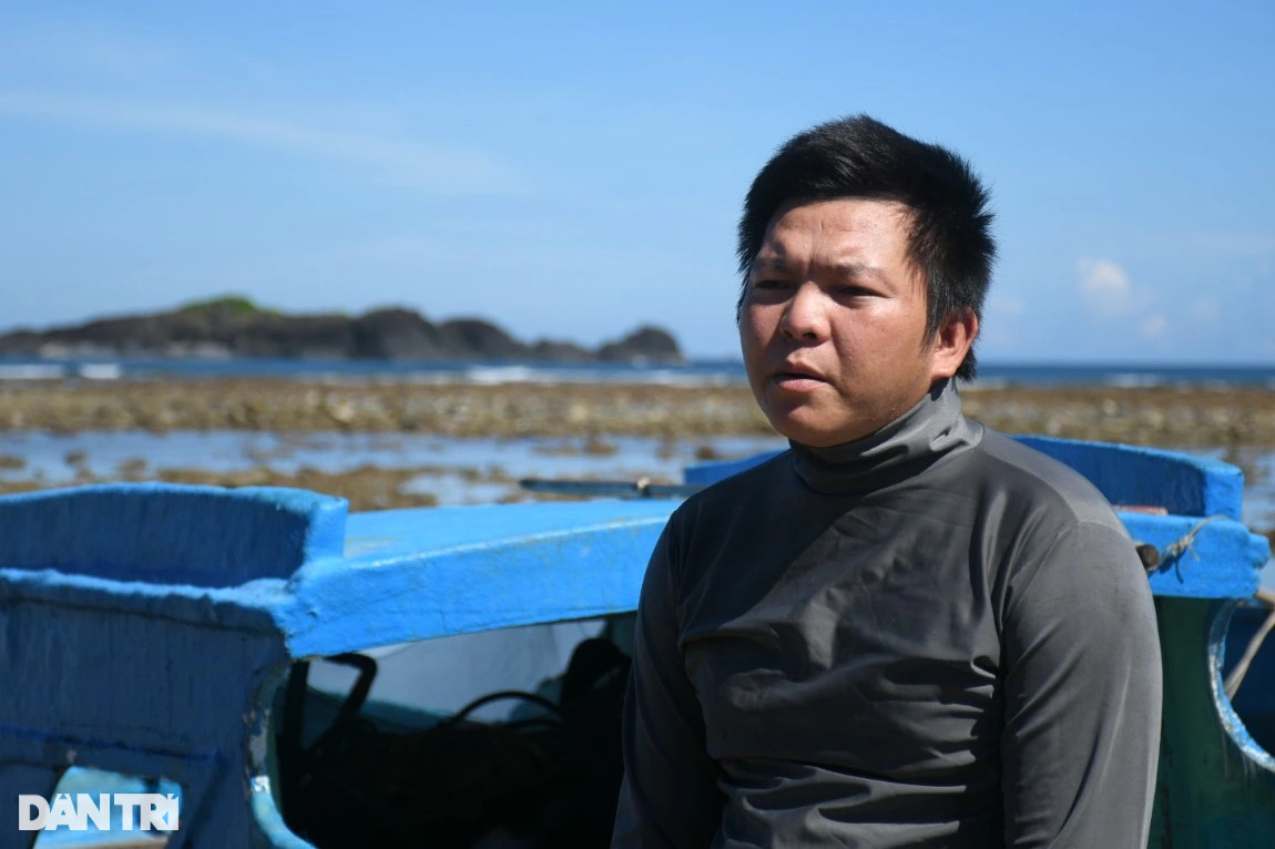 9 ngư dân sống sót qua 6 ngày trên biển bằng 1,5 lít nước - 1