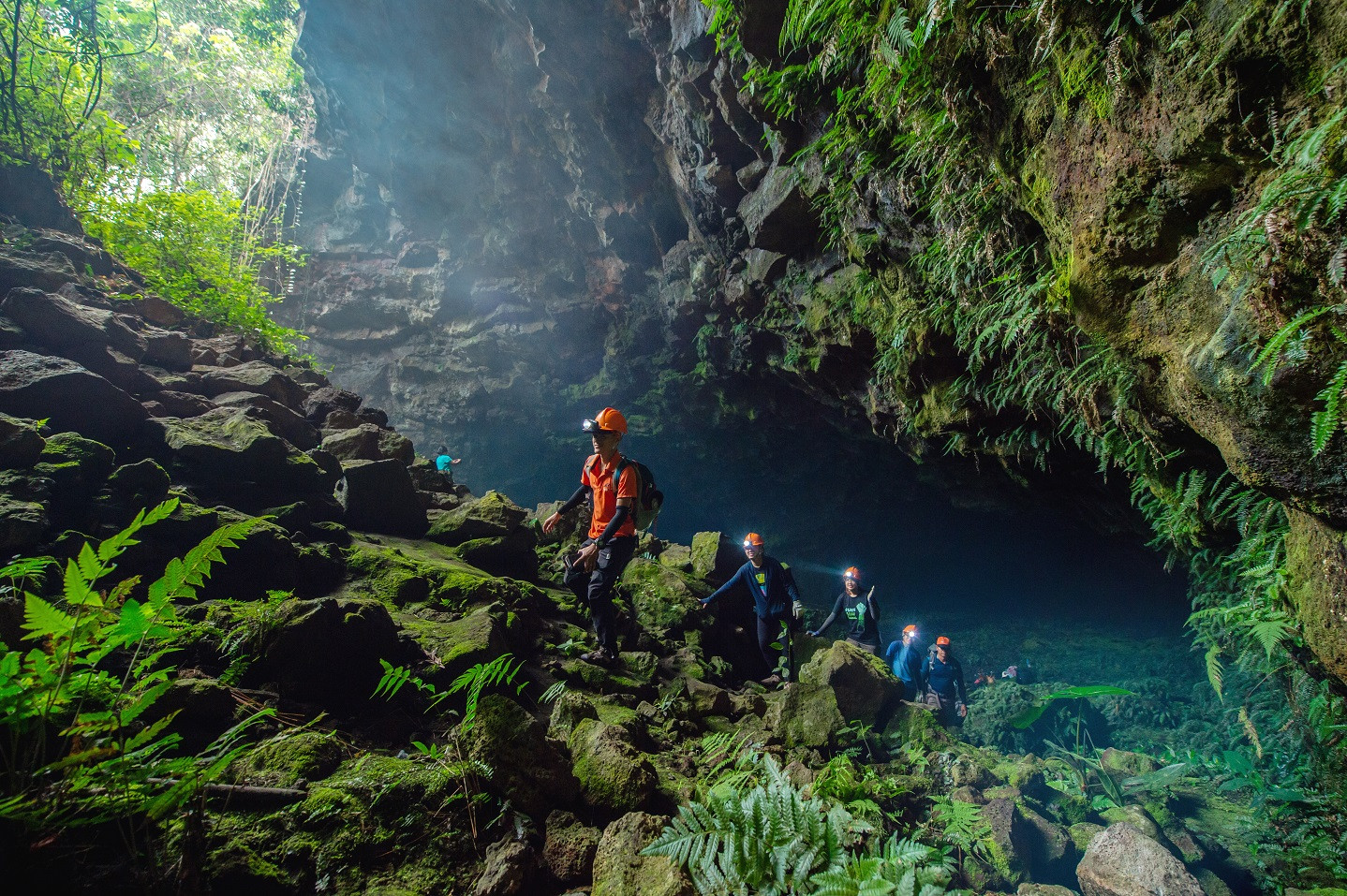 Phát hiện thêm nhiều nhánh mới tại hang động núi lửa dài nhất Đông Nam Á