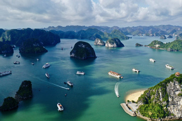 Du lịch Quảng Ninh: 8 thành tựu năm 2022