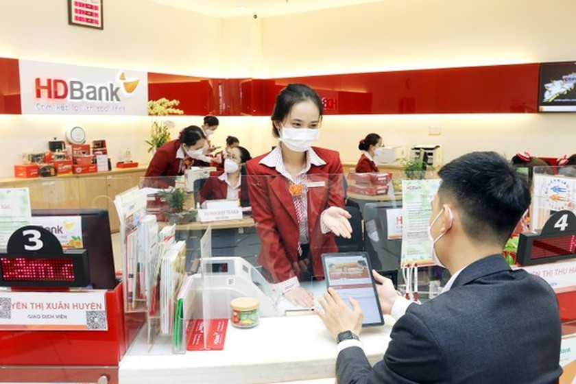 Banks slash lending interest rates by up to 3.5 percent per annum ảnh 1