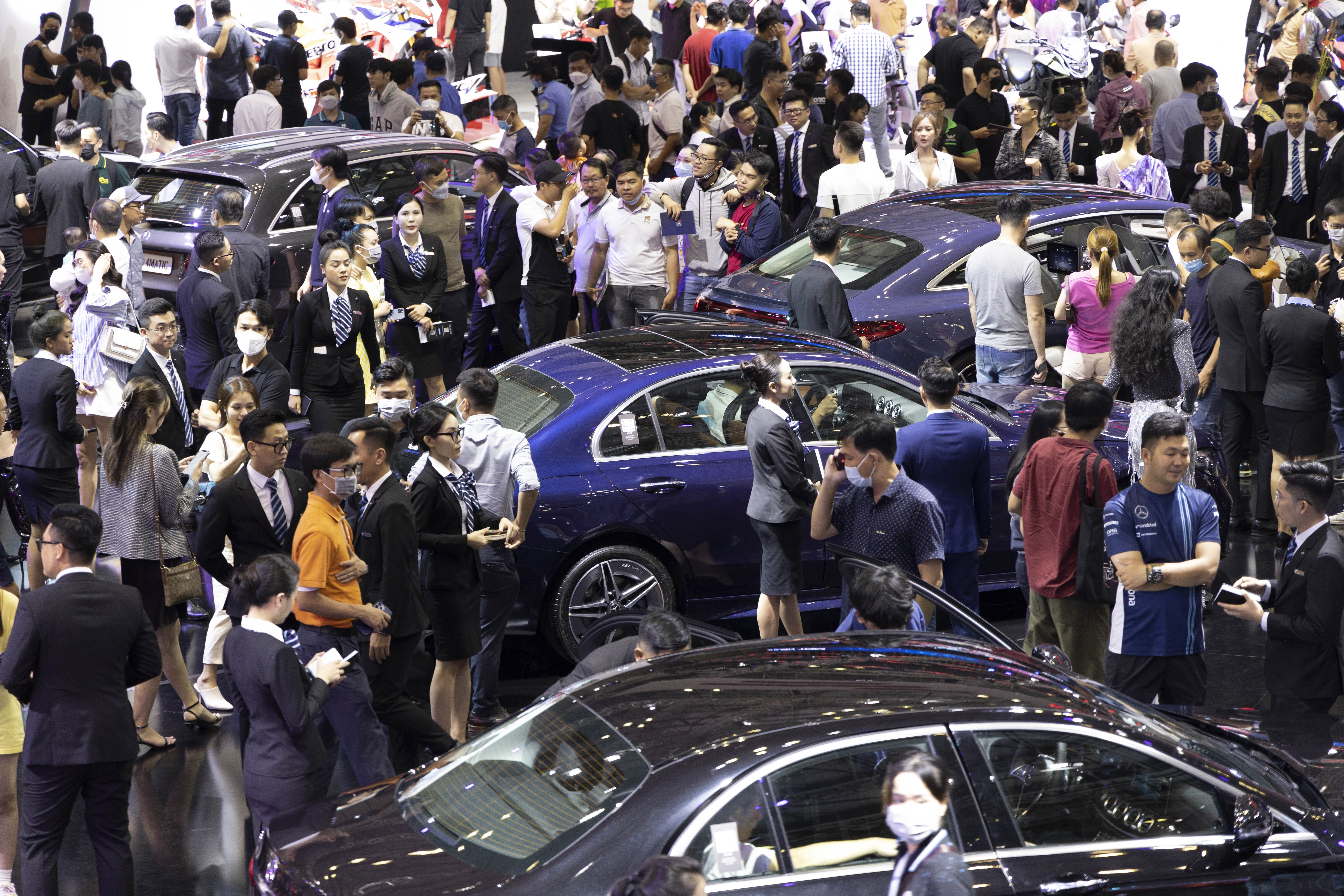 kho vay mua oto anh 2