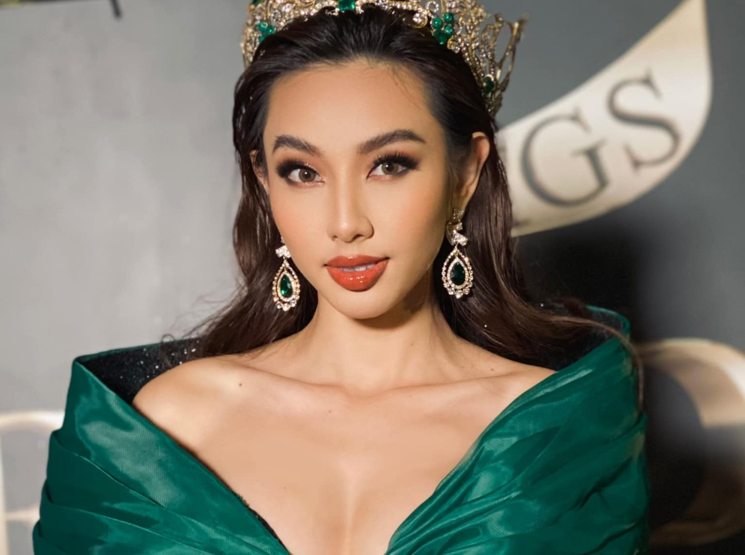 Hoa hậu Thùy Tiên chính thức lên tiếng về vụ kiện 2,4 tỷ đồng